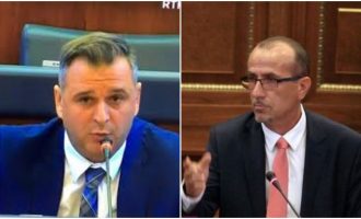 Haxhiu: Asnjë anëtar i familjes s’më punon në Telekom – Bajqinovci: Vëllain e ke kryeshef