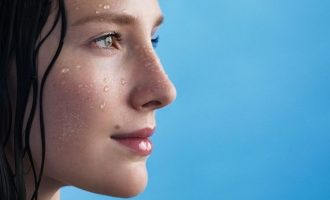 Dëmet që i shkakton alkooli lëkurës dhe parandalimi