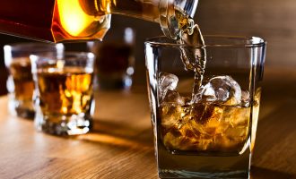 Ju pëlqen që ndonjëherë të pini një gotë uiski? Kemi lajme të mira për ju