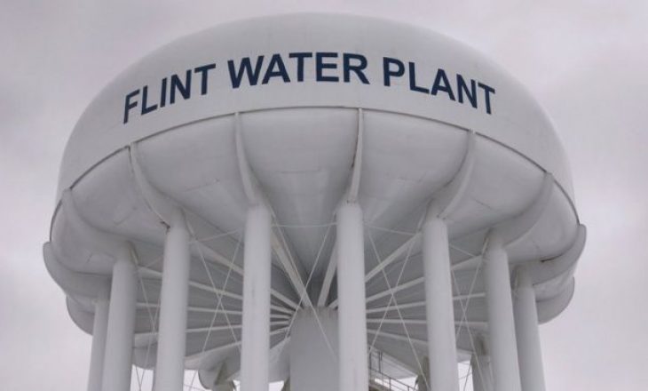 Michigan pajtohet të paguajë 600 milionë dollarë viktimave të krizës së ujit Flint