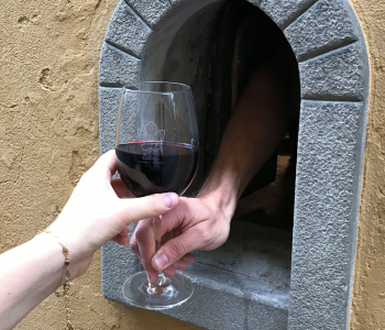 Coronavirus-i ka rikthyer ‘vrimat e vogla të verës’ në Itali