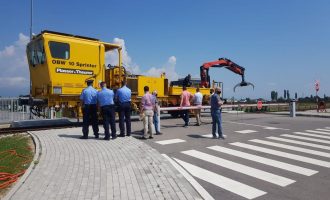 Pejë: Çfarë po ndodh me “vendkalimin ilegal”? Paqartësitë në mes të INFRAKOS-it dhe Kompanisë “Birra Peja”