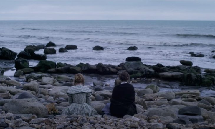 Del traileri i filmit “Ammonite”, që tregon për romancën mes dy grave në periudhën Viktoriane