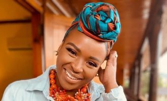 Pas vdekjes së George Floyd, kjo grua shiti shtëpinë, paketoi valixhet, dha dorëheqje nga puna dhe la Amerikën