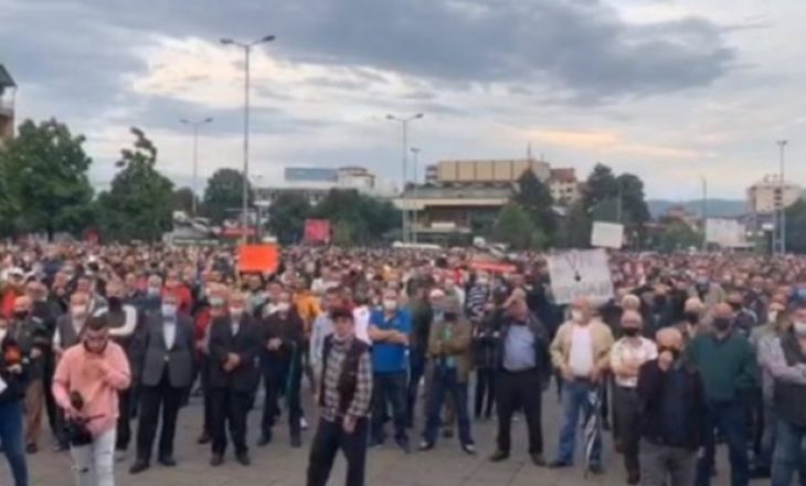 Protesta kundër shtrejtimit të rrymës në Maqedoninë e Veriut