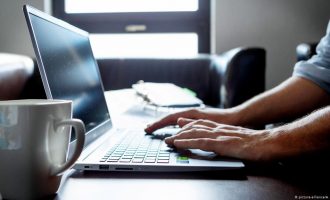 90% e punëdhënësve thonë se puna nga shtëpia nuk ka ulur aspak produktivitetin