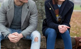 Të mbani inat është e dëmshme për shëndetin – disa këshilla si të tejkaloni këtë emocion negativ