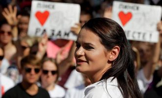 Liderja e opozitës në Bjellorusi detyrohet të lë vendin: Bën thirrje për protesta paqësore