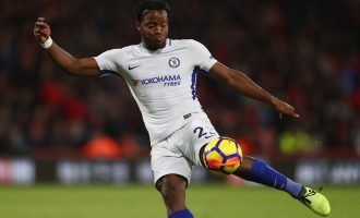 Michy Batshuayi tek Leeds United