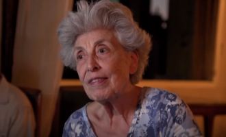 Homazhi i pianistes për viktimat e Beirutit