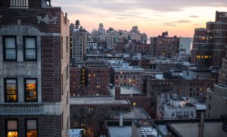 Mbi 13 mijë apartamente bosh – njerëzit po braktisin New York
