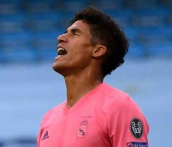 Manchester United po përgatit ofertë për Raphael Varanen