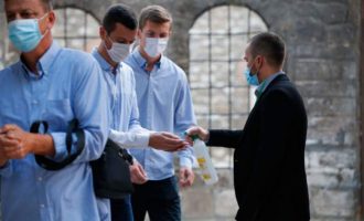 U ndalohet pushimi të gjithë mjekëve në Bosnje – shkak rritja e numrit të të infektuarve