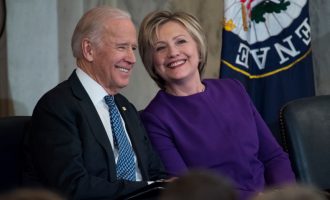 Clinton e lumtur me përzgjedhjen e Kamala Harris si partnere kryesore e Biden