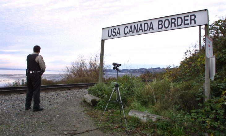 Shumica e kanadezëve nuk duan të hapen kufijtë me SHBA-të shkak i COVID-19