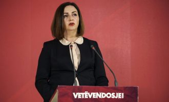 Nënkryetarja e VV-së: Mocionin e nisëm pas deklaratave pakënaqësie të Haradinajt ndaj Hotit