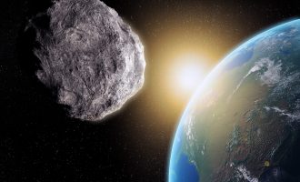 NASA: Një asteroid në drejtim të Amerikës një ditë para zgjedhjeve