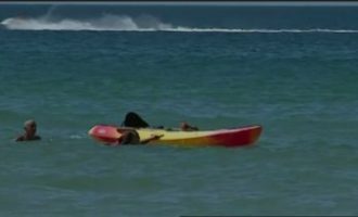 Presidenti i Portugalisë në rolin e heroit-shpëton dy gra që po mbeteshin në rrymat detare