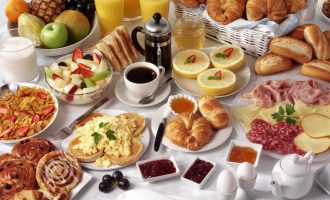 Cilat janë ushqimet që preferohen për të nisur mëngjesin