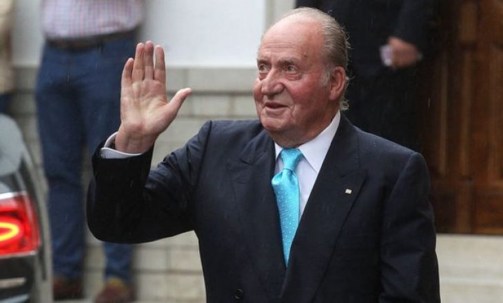 Largohet – por nuk dihet se për ku – ish-mbreti i Spanjës, Juan Carlos
