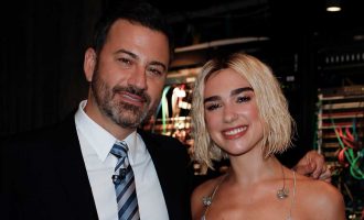 Dua Lipa kritikohet për monologun – Jimmy Kimmel i del në mbrojtje