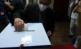 Rezultatet përfundimtare të zgjedhjeve në Mal të Zi: DPS-i 35.06%, Për Ardhmërinë e Malit të Zi 32.55% të votave