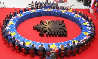 Kosovë – Shqipëri: Marrëveshjet për hekurudhën dhe hidrocentralin, nënshkruhen në shtator