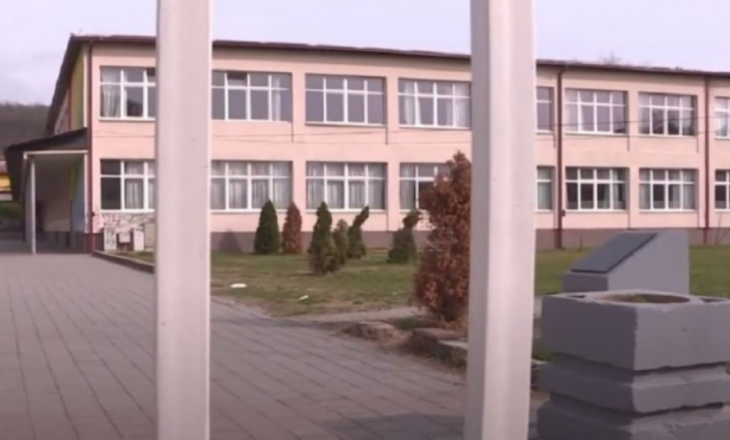 ​Maqedonia Veriore ende pa vendim për fillimin e vitit të ri shkollor