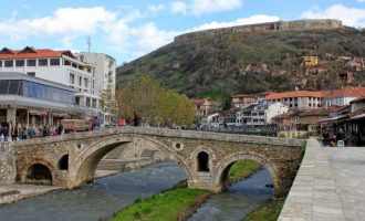 Thaçi me fjalë të mëdha për qytetin e Prizrenit