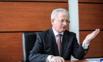 Skënder Hyseni në Paris për t’u takuar me bashkëpunëtorët e Macronit?