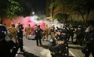 Përkrahësit e Trump-it përplasën me protestuesit anti-racist në Oregon