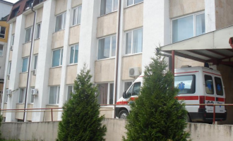 13 infermierë të infektuar me COVID-19 në Gjakovë