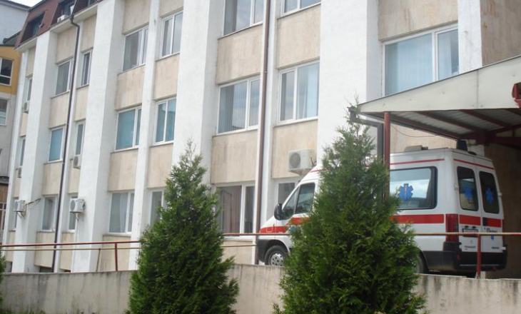 13 infermierë të infektuar me COVID-19 në Gjakovë