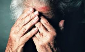 E rrahu nënën e vet, pasi patën mosmarrëveshje