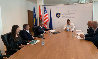 OAK takohet me ministrin Kuçi, diskutojnë mundësit për përkrahje të bizneseve