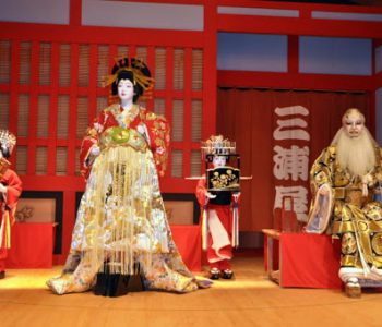 Teatri i famshëm Kabuki-za në Tokio hapet pas 5 muajsh