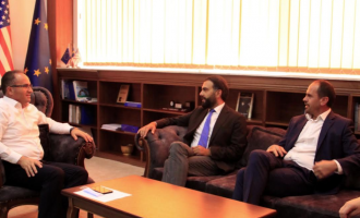 Klubi i prodhueseve takohet me ministrin e tregtisë, diskutohen sfidat e prodhueseve