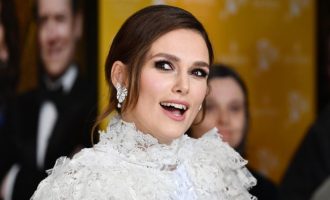 Keira Knightley tregon se pse The Beatles janë arma e saj sekrete si prind