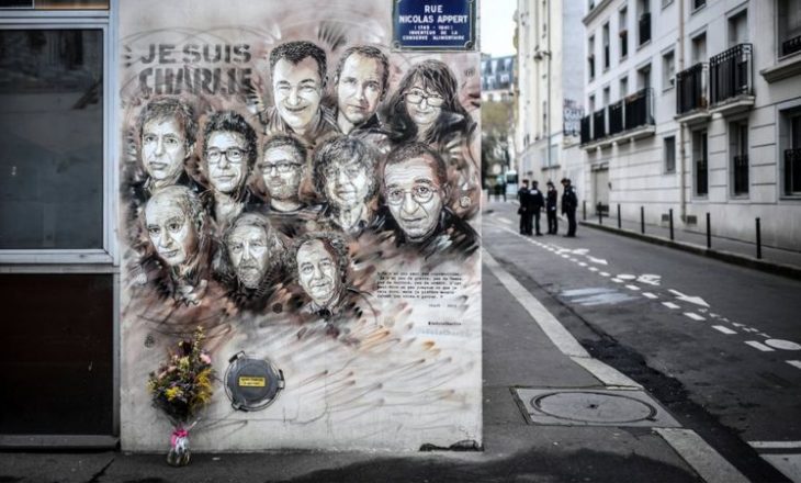 14 të dyshuar në gjyqin për masakrën ‘Charlie Hebdo’ në Paris