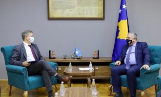 Agim Veliu takon shefin e EULEX-it