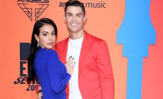 Georgina Rodrigues i beson sërish veshjen e saj dizajneres kosovare