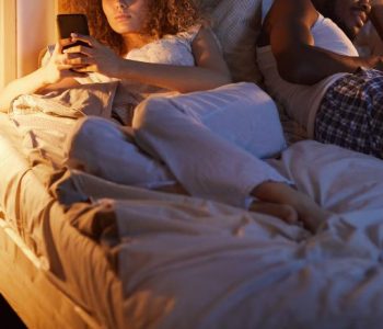 Marrëdhëniet seksuale ndërlikohen gjatë pandemisë