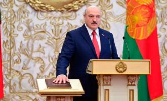 Lukashenko inaugurohet “tinëz”