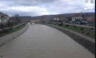 Ministri i ekonomisë: Duhet zgjidhja emergjente për ujin e pijshëm në Klinë