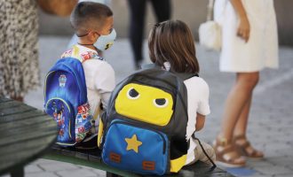 Kryetari Prishtinës uron nxënësit për vitin e ri shkollor