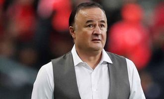 Firat kritikon ashpër gjyqtarin kryesor dhe futbollistët e Kosovës