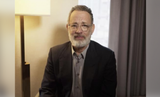 Aktori i famshëm përsëri në vetë-izolim