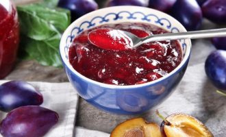 Recetë për pregatitjen e reçelit të kumbullave