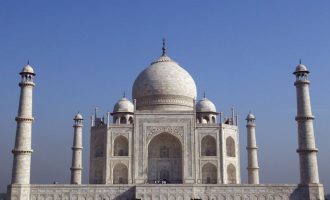 Taj Mahal hap dyert pasi ka qëndruar e mbyllur për gjashtë muaj