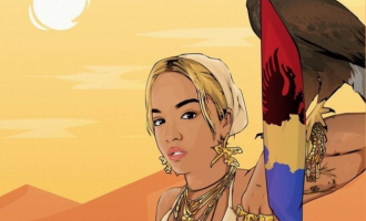 Rita Ora publikon ilustrimin ku ajo shihet me dy flamurët e Kosovës dhe Shqipërisë